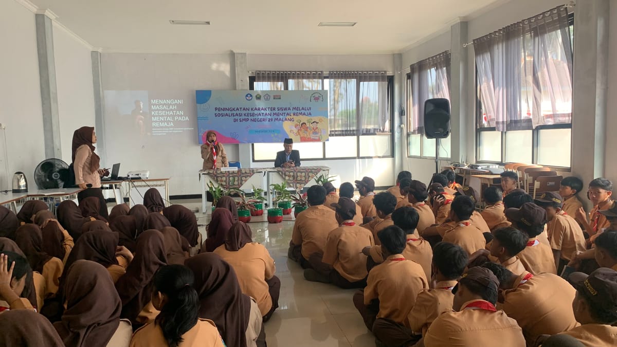 Peningkatan Karakter Siswa Melalui Sosialisasi Kesehatan Mental Remaja Di SMP Negeri 29 Malang