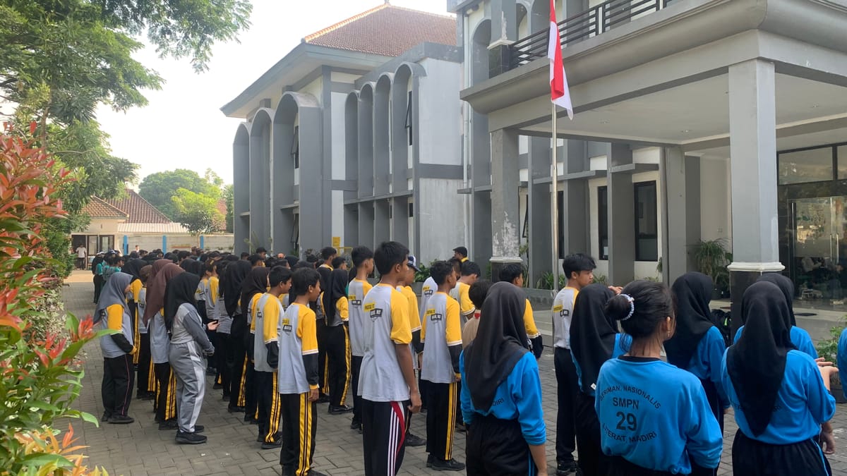 Kegiatan Rutin Jum'at Sehat dan Bersih