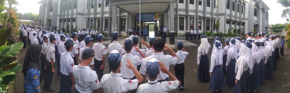 "Harkitnas 2025 : Mengenang Jasa Pahlawan, Membangun Masa Depan Gemilang"